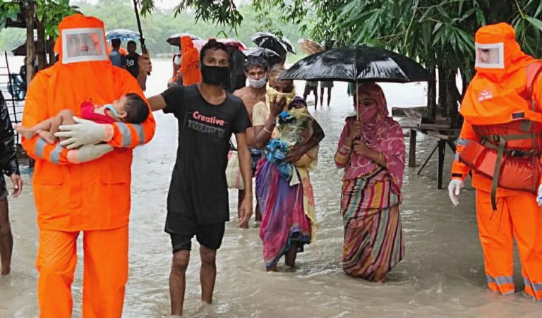 NDRF-rescuing-in-Assam-Floods, PrayforAssam