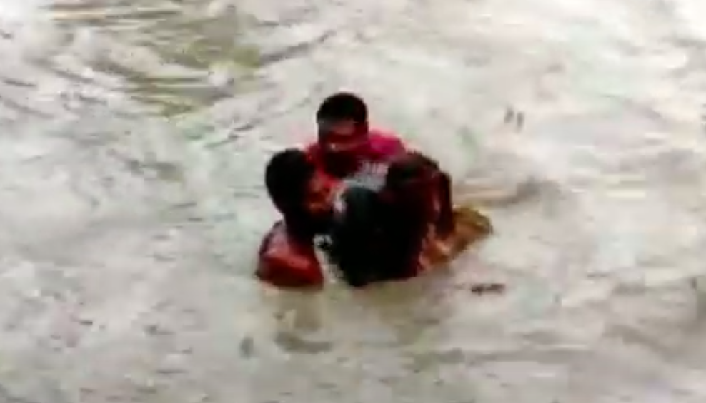 Youth saves a man from drowning